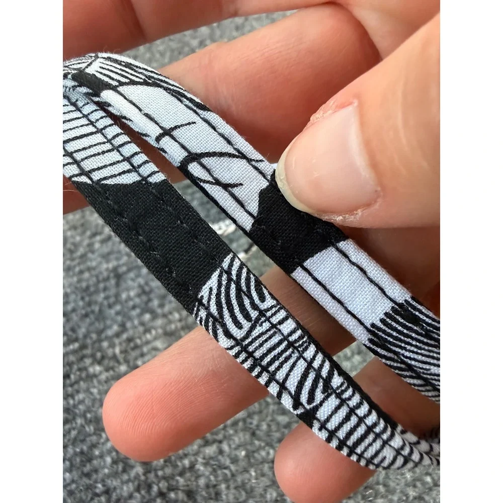 Vera Bradley Lanyard Bedford Blooms Black White Floral 24159-R80 NWT